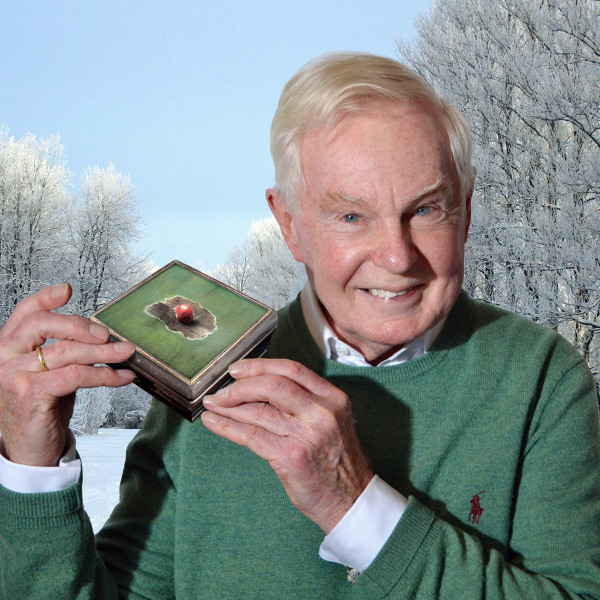 Sir Derek Jacobi opens the Box of Delights! 